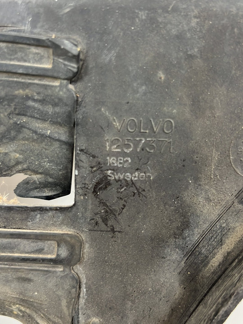 1975-1980 Volvo 244 240 Fan Shroud Cover Trim 1257371 OEM #5389EM