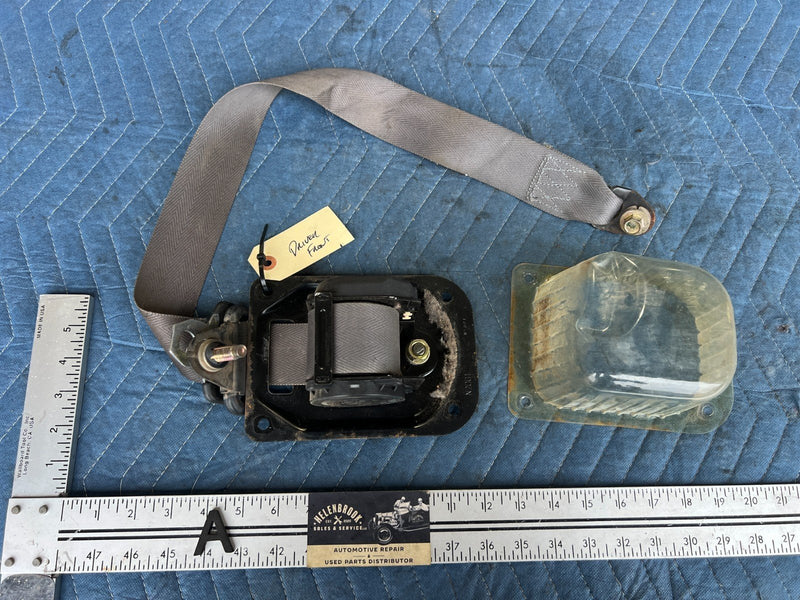 1985-1988 Suzuki Samurai SJ413 Driver Front Seatbelt Retractor OEM #2317CN