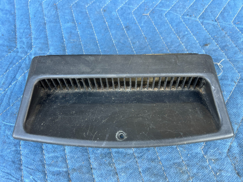 1996-2003 Mercedes W210 E320 Lower Front Seat Air A/C Heat Vent Duct OEM #4702EM