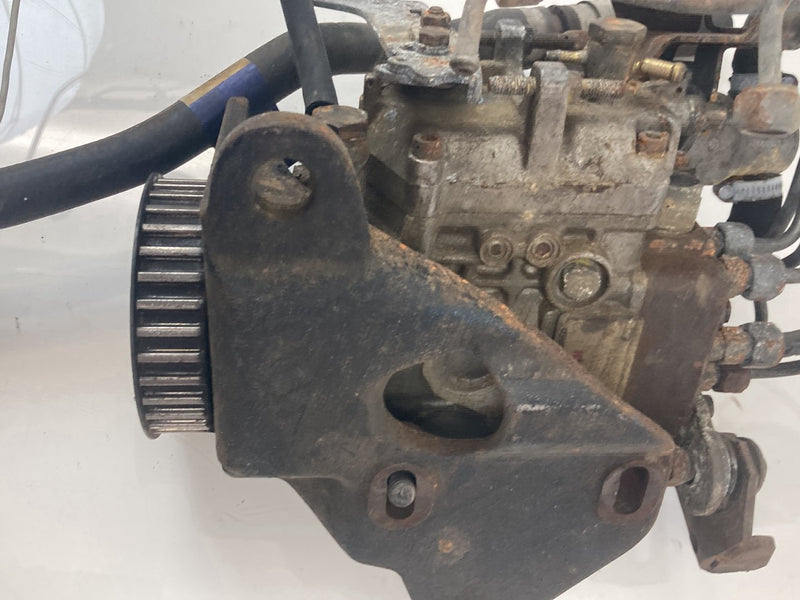 1980 Volvo 244 - Injector Pump PN: 0460406009 072130107 C