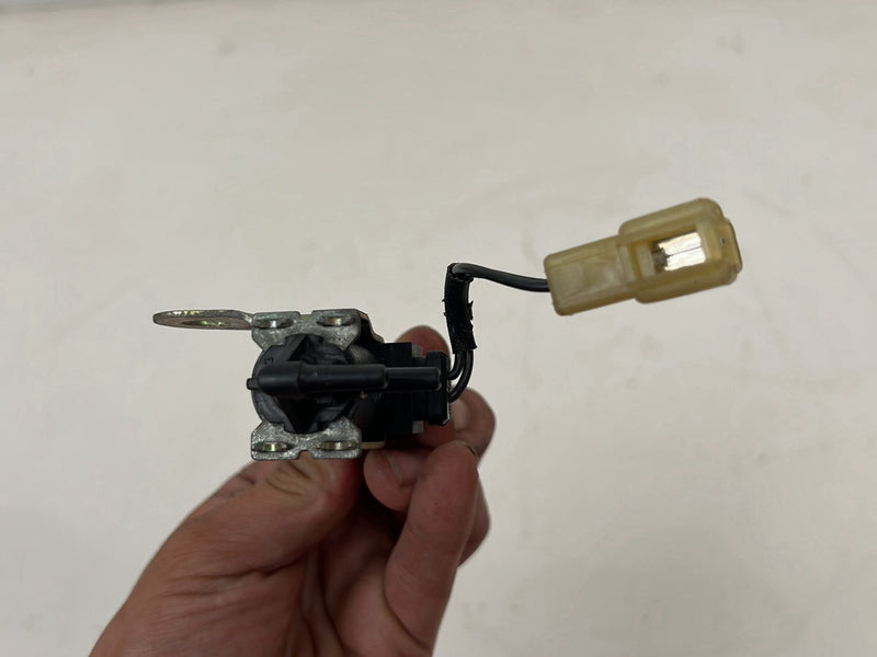 1983-1985 Porsche 944 EVAP Purge Vacuum Valve Solenoid OEM #5554EM