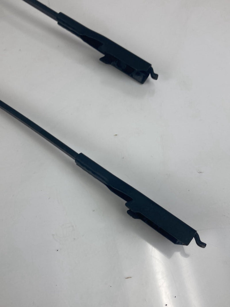 2003-2006 Volvo XC90 Windshield Wiper Arm Pair 30753819 30753817 OEM #4828M