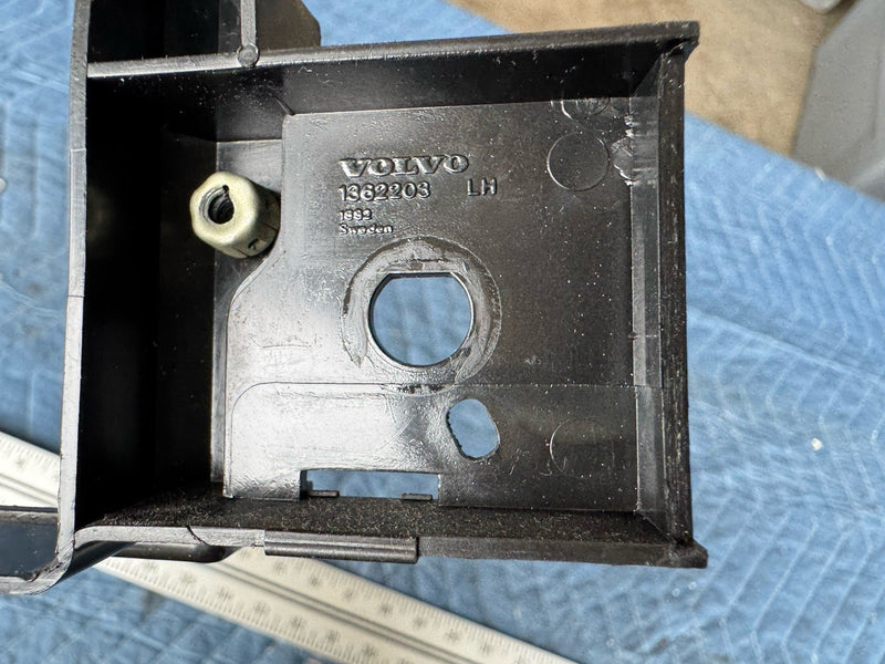 1986-1993 Volvo 240 244 245 Gauge Cluster Dash Surround Trim 1362203 #4843E