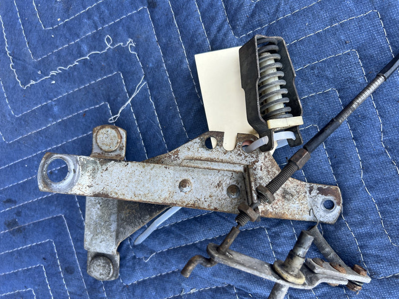 1973 Volvo 140 142 - Throttle Cable
