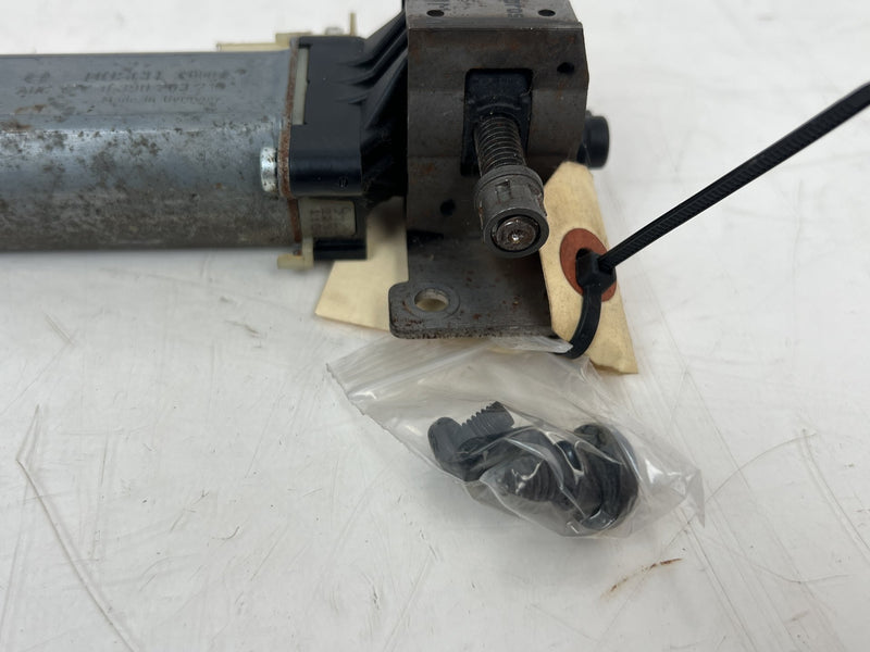 2005-2007 Volvo S60R S60 V70R Bosch Seat Control Motor 90382102 OEM #6782EM