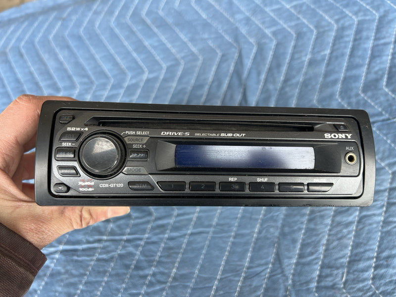 Sony CDX-GT120 Radio Head Unit CD Player w/Wiring For 93-00 Volvo 850 V70 #4569E