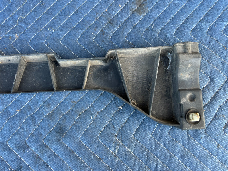 2005-2011 Audi A6 Rear Bumper Holder Mount Strap Trim 4F9807329 OEM #3471EM