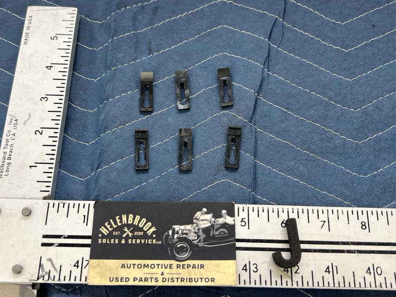 1993-1997 Volvo 850 850R Grille Grill Assembly Retaining Clips OEM #4559E