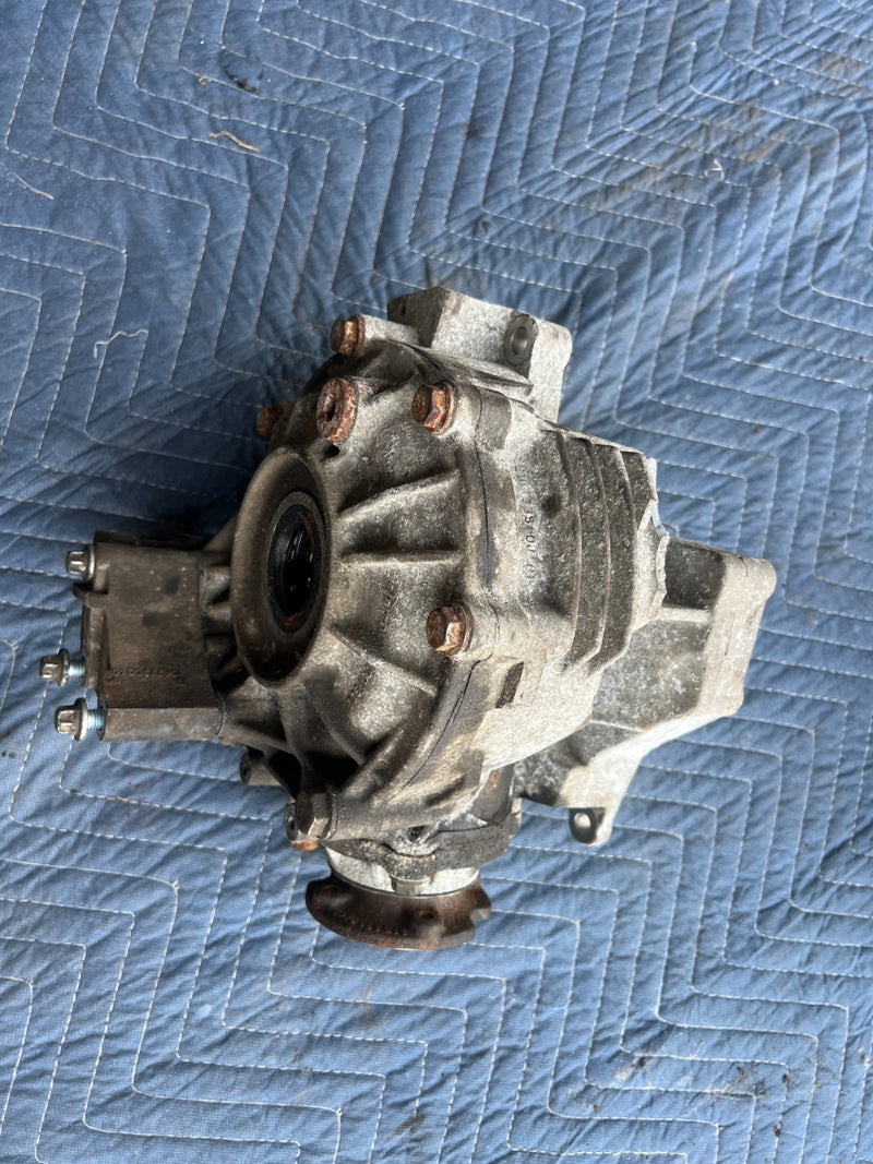 1998-2003 Mercedes W210 E320 Wagon Transfer Case Assembly Angle Gear OEM #4716EM