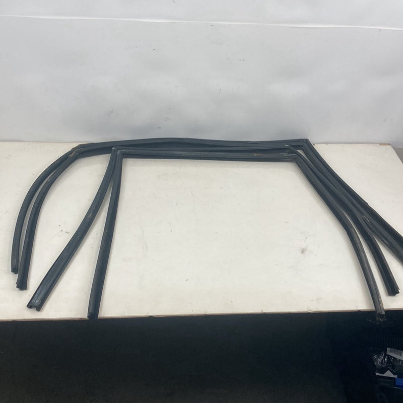 1986-1993 Volvo 240 244 Window Track Seal Gasket Set of 4 OEM #4886M