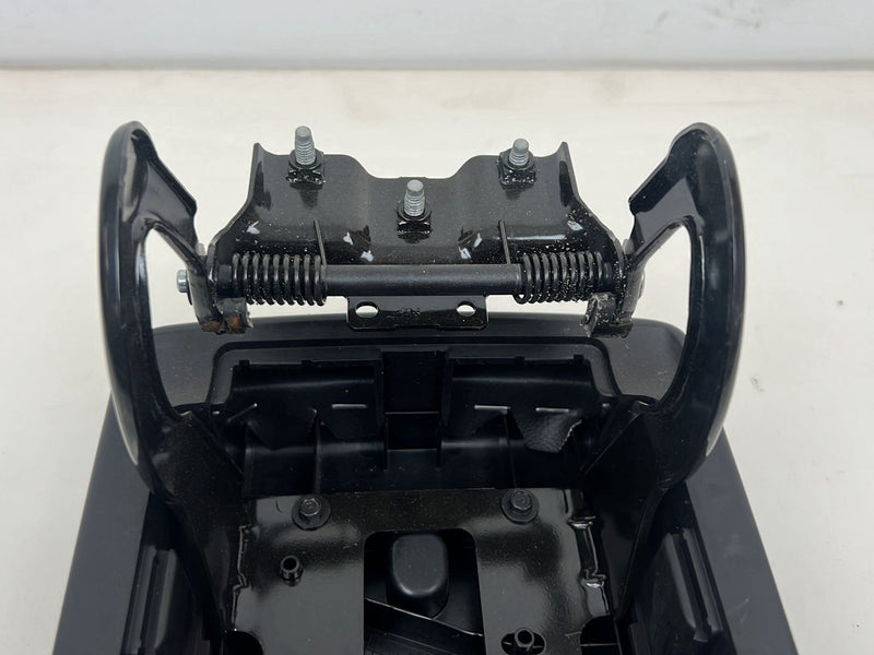 2012 Chevrolet Captiva Sport - Center Console