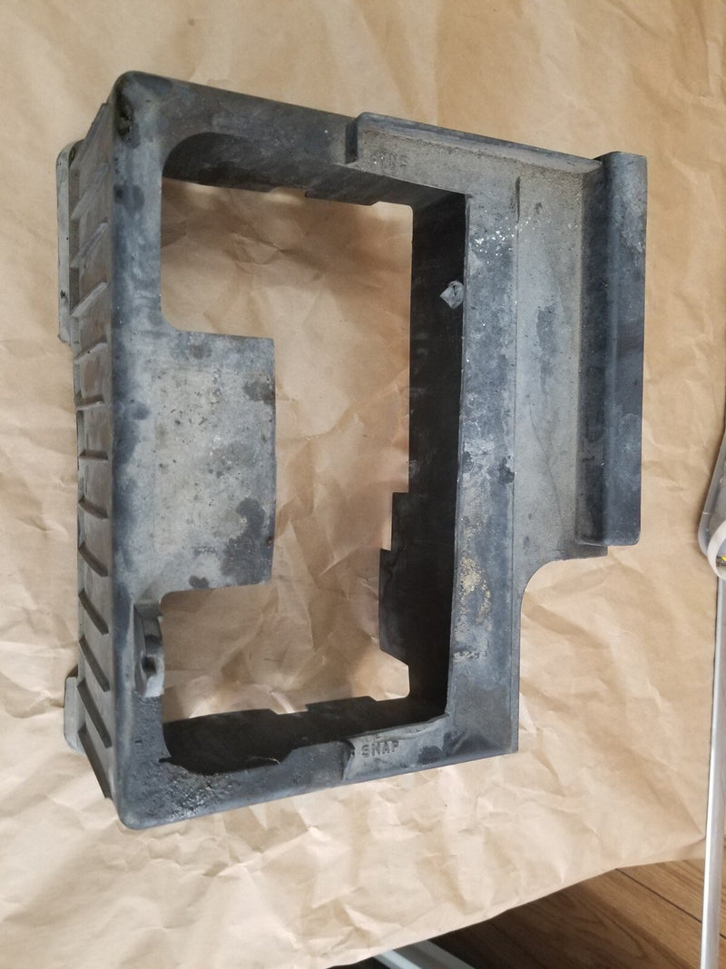 2005-2007 Ford F-350 Battery Cover Trim Holder Mount OEM #632CN