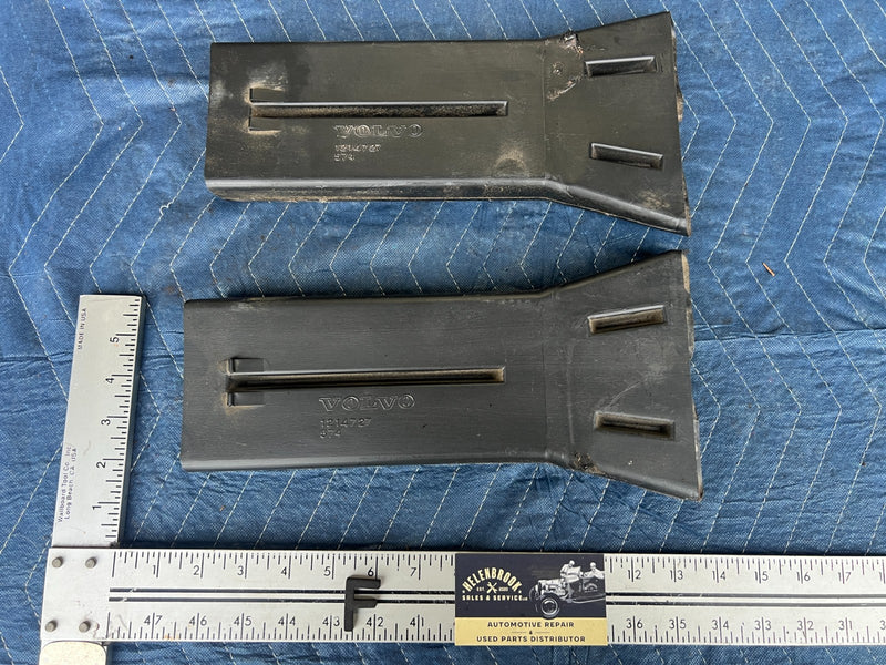 1986-1993 Volvo 240 244 245 HVAC Heat A/C Below Seat Duct Vent Pair OEM #4434EM