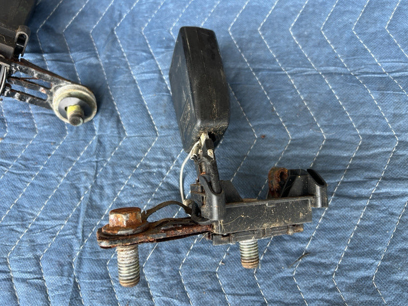 1993-1997 Volvo 850 850R Wagon Rear Seat Belt Buckle Set Of 3 Receiver OE #4475E