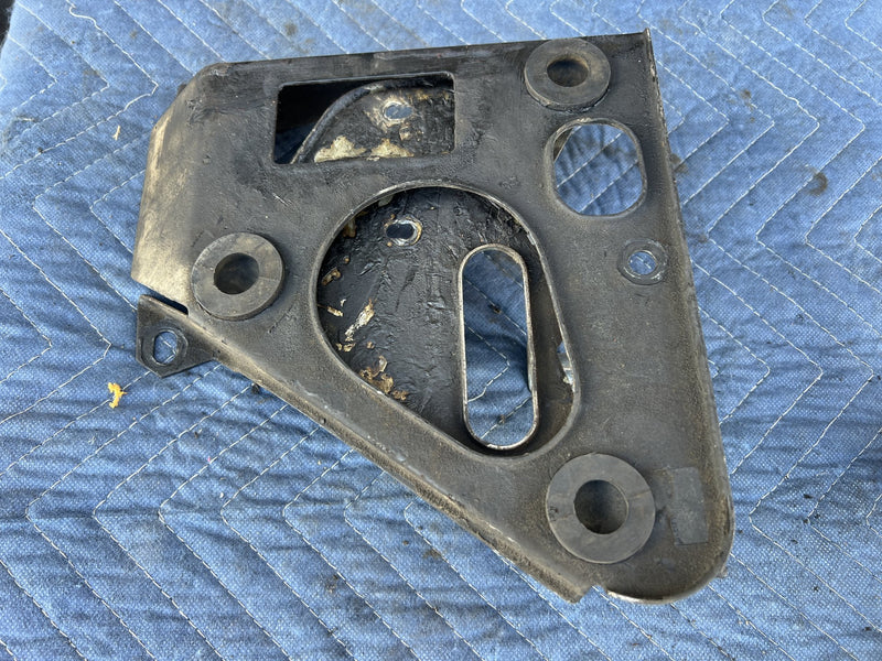 1978 Volvo 240 242 - Fuel Pump PN: 0438170007 0450905021