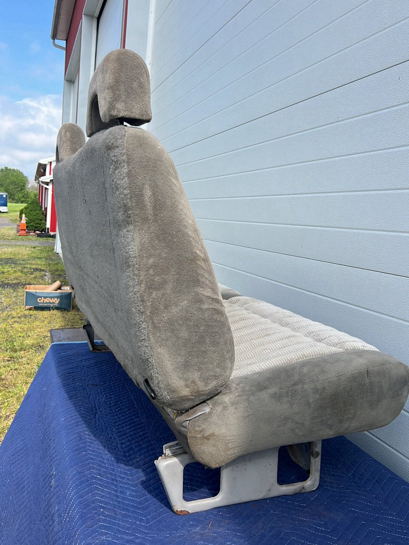 Chevrolet Silverado - Seat Front Pair