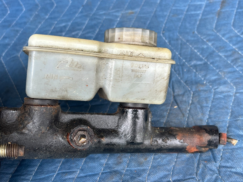 1986-1993 Volvo 240 244 245 Brake Booster & Master Cylinder Assembly OEM #4123EM