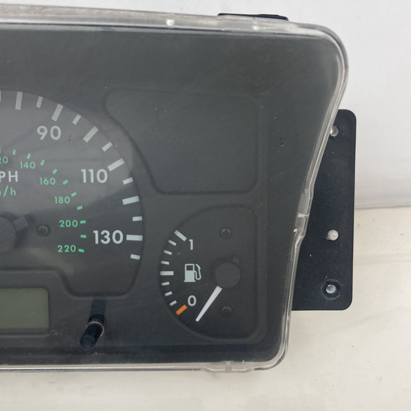 1999-2004 Land Rover Discovery II L550 Gauge Cluster YAC113120 OEM #5034M