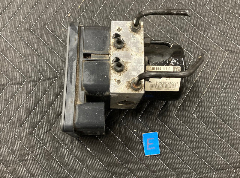1999-2005 Volkswagen VW Jetta MK4 Anti Lock ABS Brake Module Pump OEM #2424M