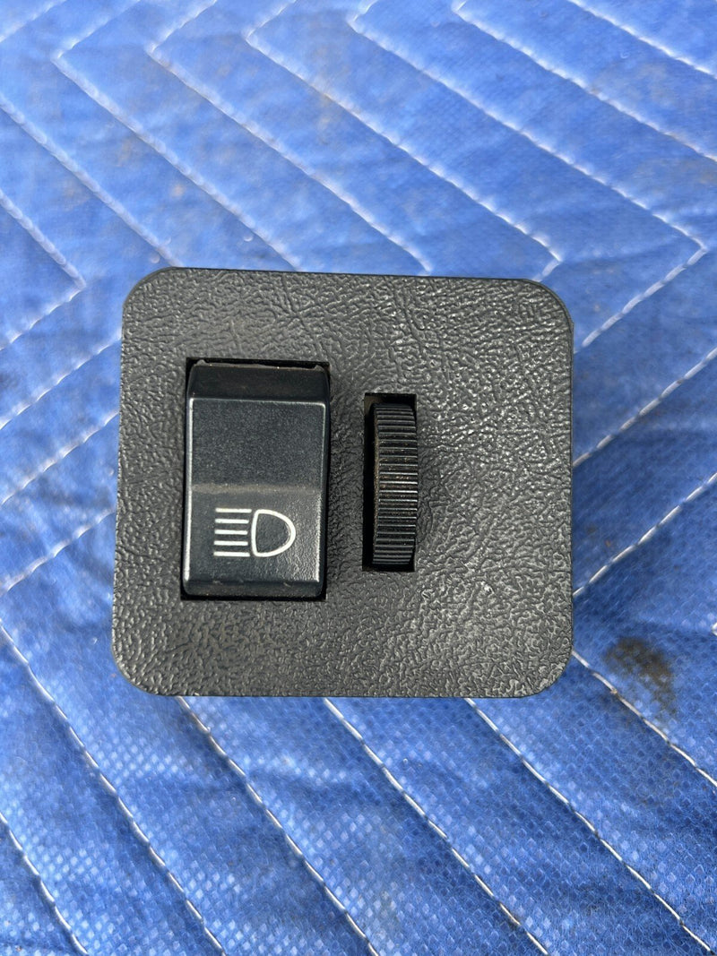 1983-1985 Porsche 944 Fog Light Lamp Control Button Switch & Dimmer OEM #1891EM