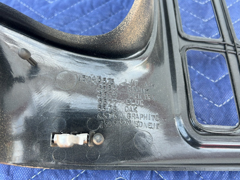 Chevrolet Silverado - Gauge Cluster Trim PN: 15046575 15731974
