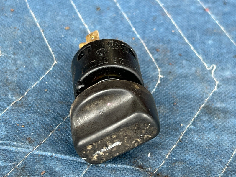 1989-1995 Volvo 740 940 Sedan Headlight Control Switch Knob 1362698 OEM #3810EM