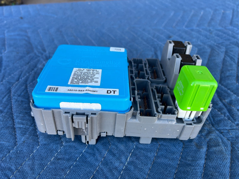 1998-2002 Honda OEM Multi Plex Control Fuse Box 00769 980709 #1998CN
