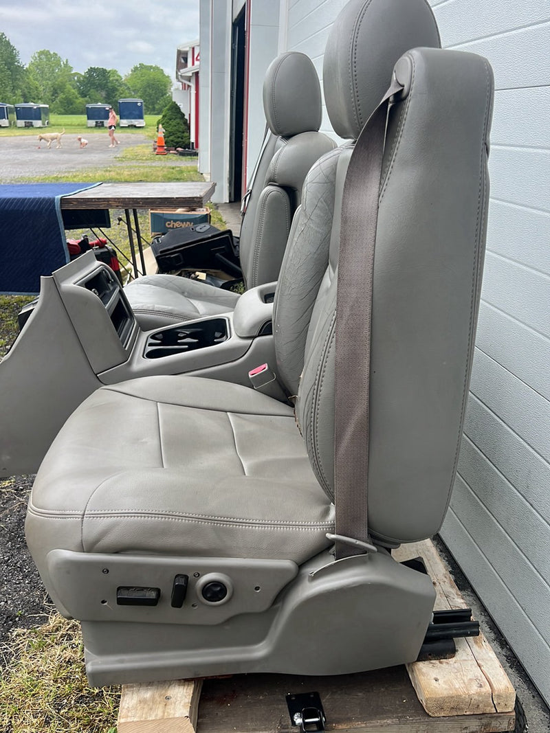 Chevrolet Silverado - Seat Front Pair