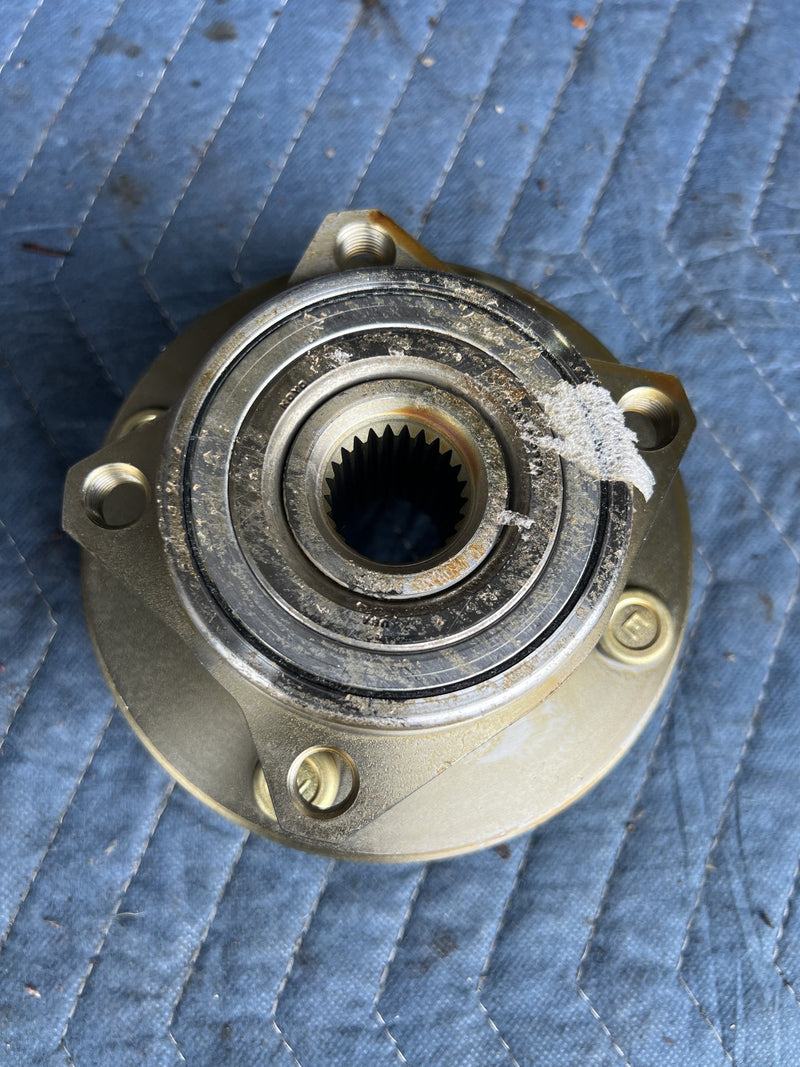 Mitsubishi Hub Pair MB949096 OEM