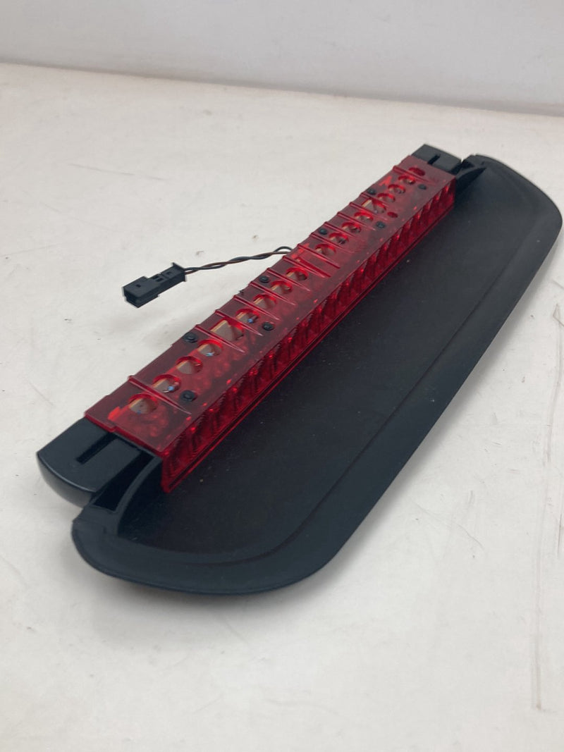 2009-2011 BMW 328i E90 Third Brake Light Center H089-508 OEM #4759M