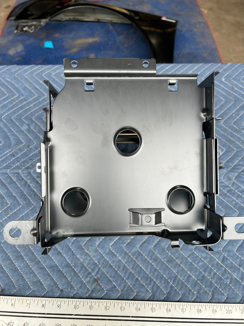 2005-2011 Audi A6 Rear DVD Amp Stereo Radio Mount Bracket 4F0035209C OEM #3381EM