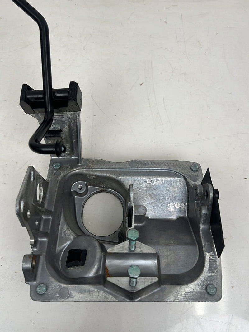 1996-2003 Audi S8 D2 A8 Accelerator Gas Pedal Assembly w/ Bracket OEM #6473EM