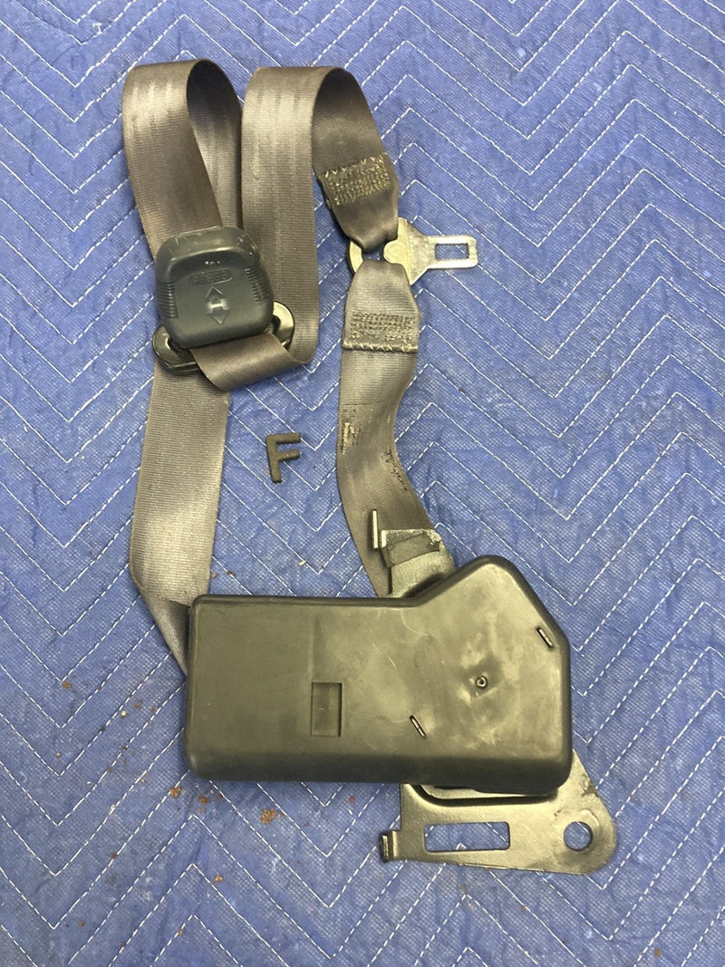 1995-1998 Chevrolet Silverado 1500 1500 Seat Belt Passenger 3rd Door Front E2899
