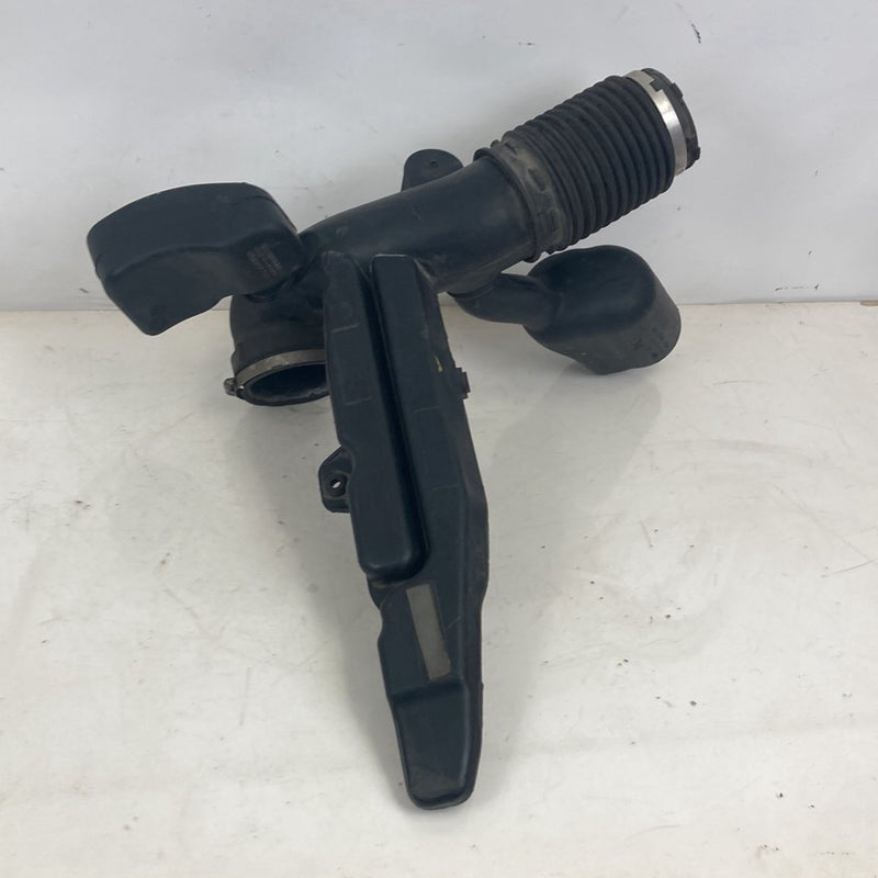 2007-2014 Chevrolet Silverado GMT900 Air Intake 20872169 ANB16003 OEM #5357M