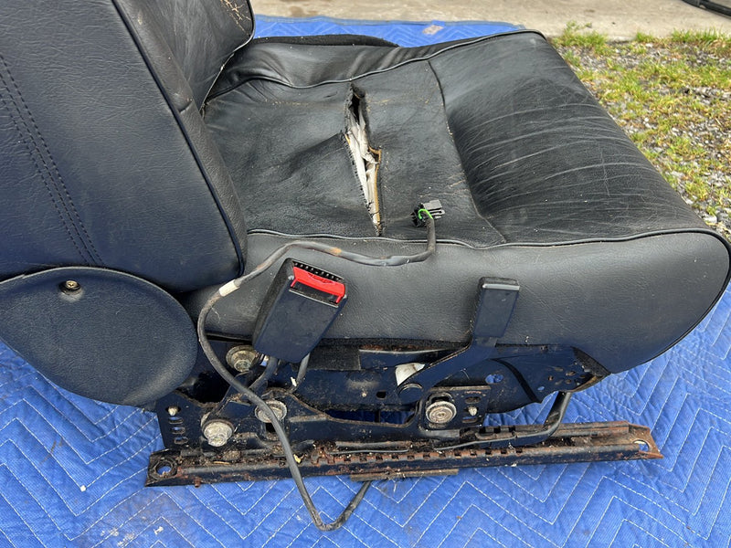 1990-1992 Volvo 740 745 940 Front Left Right Seat Pair Black Leather OEM #5998EM