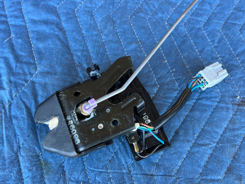 1998-2002 Honda Accord Trunk Lock Electronic Assembly 980924 no key OEM #2024CN