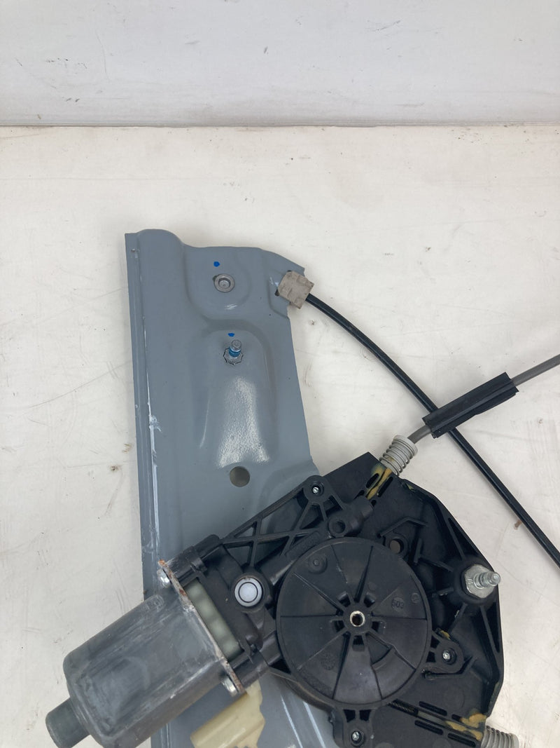2014-2020 Chevrolet Silverado Front Right Window Regulator 0130822882 OEM #5586M