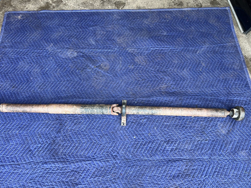 1996-2003 Audi S8 D2 A8 AWD Auto Trans Center Driveshaft w/ Flex Joint OEM #6370EM