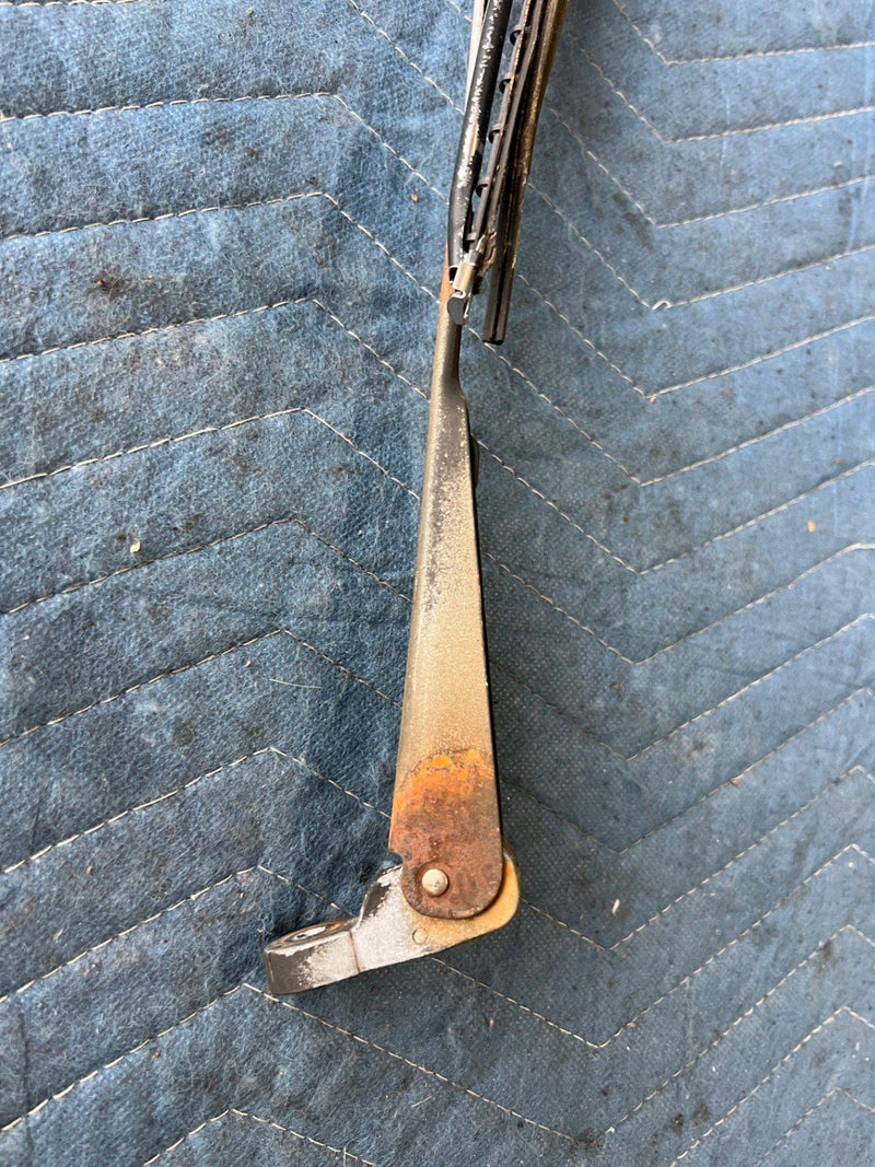 1985-1988 Suzuki Samurai SJ413 Wiper Arm OEM
