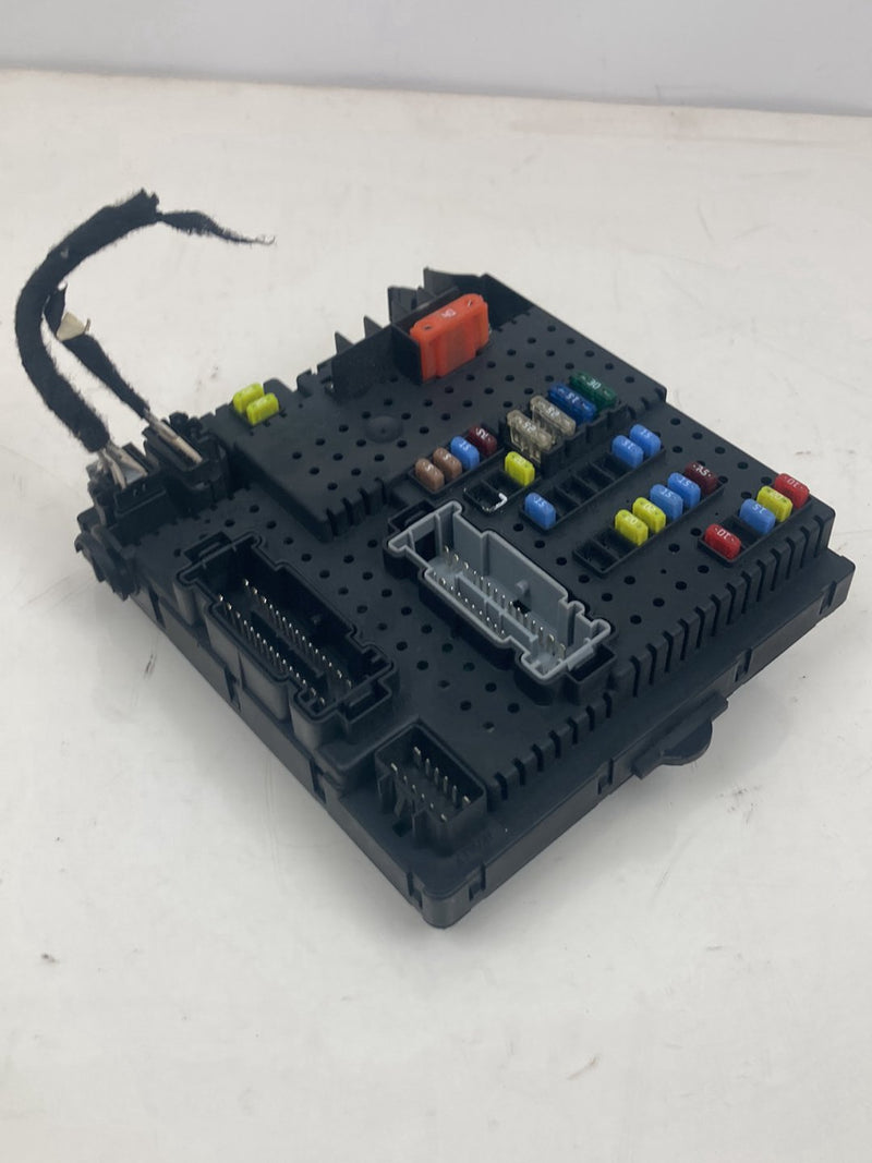 2005 Volvo XC90 I 275 Fuse Box Rear Body 8676391 04W383 12217799 OEM #4807M
