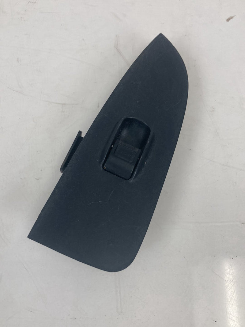 2002-2004 Honda CR-V RD2 Power Window Switch Rear Left OEM #5107M