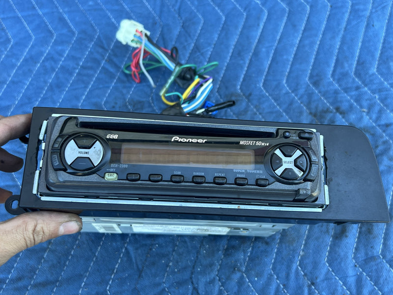 1988 Volvo 240 245 - Radio PN: DEH-2300