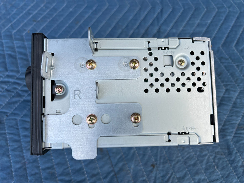 1998-2002 Honda Accord Radio Headunit CD AM FM 39100-S84-A210 OEM #1936CN