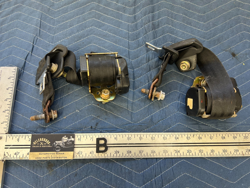 1992-1995 Volvo 940 740 Wagon LH & RH Rear Seat Belt Retractor Set OEM #3174EM