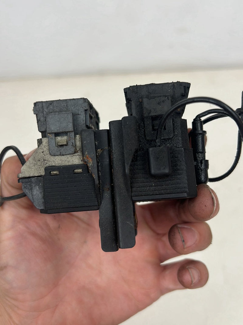 1990-1992 Volvo 740 745 940 Diagnostic Plug Code Connection Box OEM #5944EM