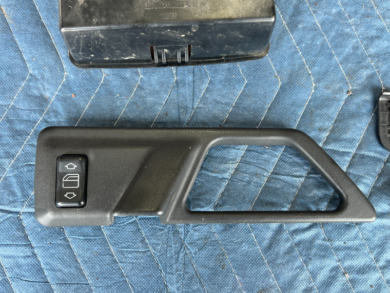 1986-1995 Mercedes 300D W124 Rear Driver Left LH Door Trim Switch OEM #2660EM
