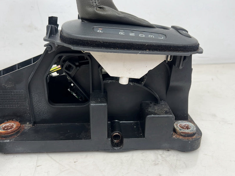 1998-2000 Volvo V70 S70 Automatic Shifter Assembly OEM