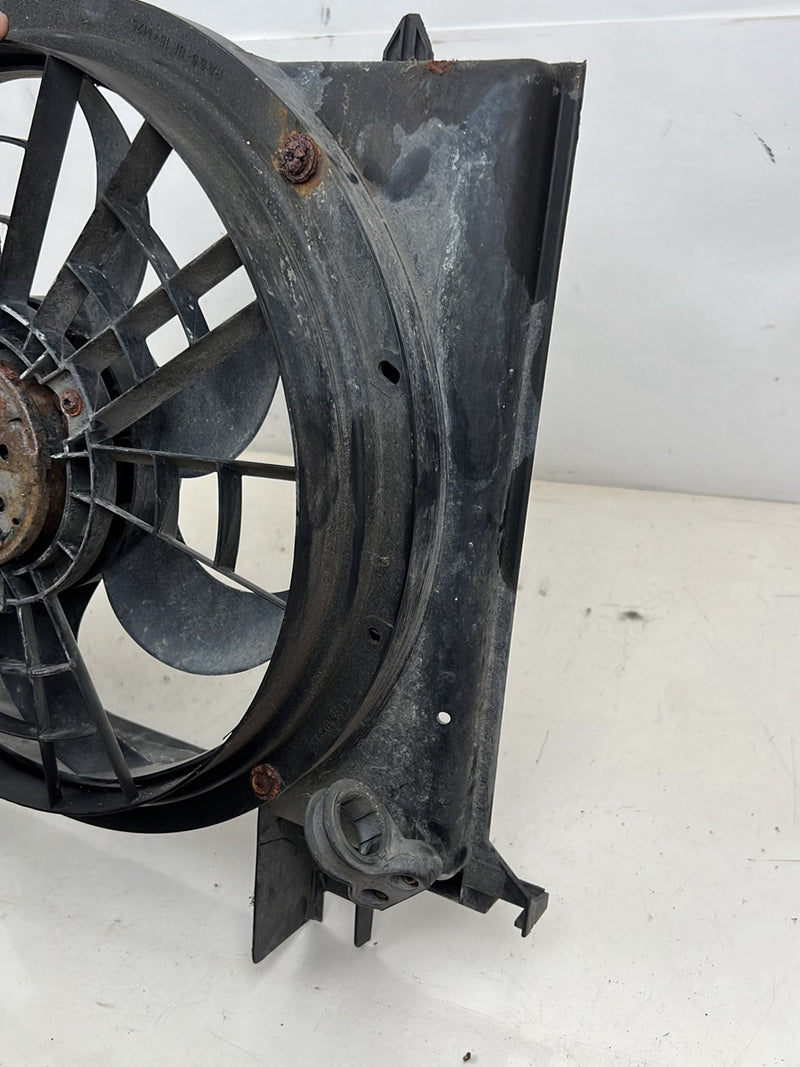 1993-1997 Volvo 850 Engine Cooling Fan & Shroud Turbo 5 Cyl 2.3L OEM
