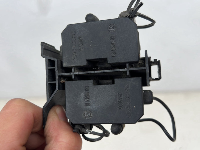 1993-1997 Volvo 850 Diagnostic Plug Connection Code Box 3545006 OEM