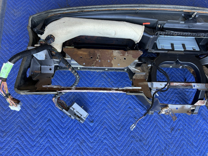1998-2003 Jaguar XJR XJ8 X308 Dashboard Dash Board Assembly Black OEM #4670E